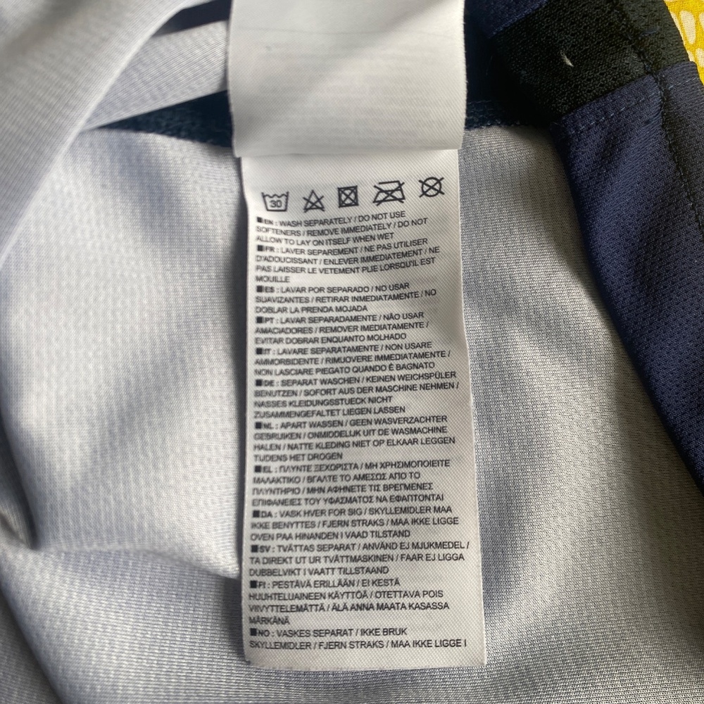 Nike L Paris Saint-Germain (PSG) 2015 -2016 Ibrahimović 10 Jersey - Picture 13 of 14